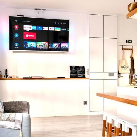 Cristalia,Roof Terrace In City Center, Garage, Netflix 75Inch Tv Funchal  Exterior foto